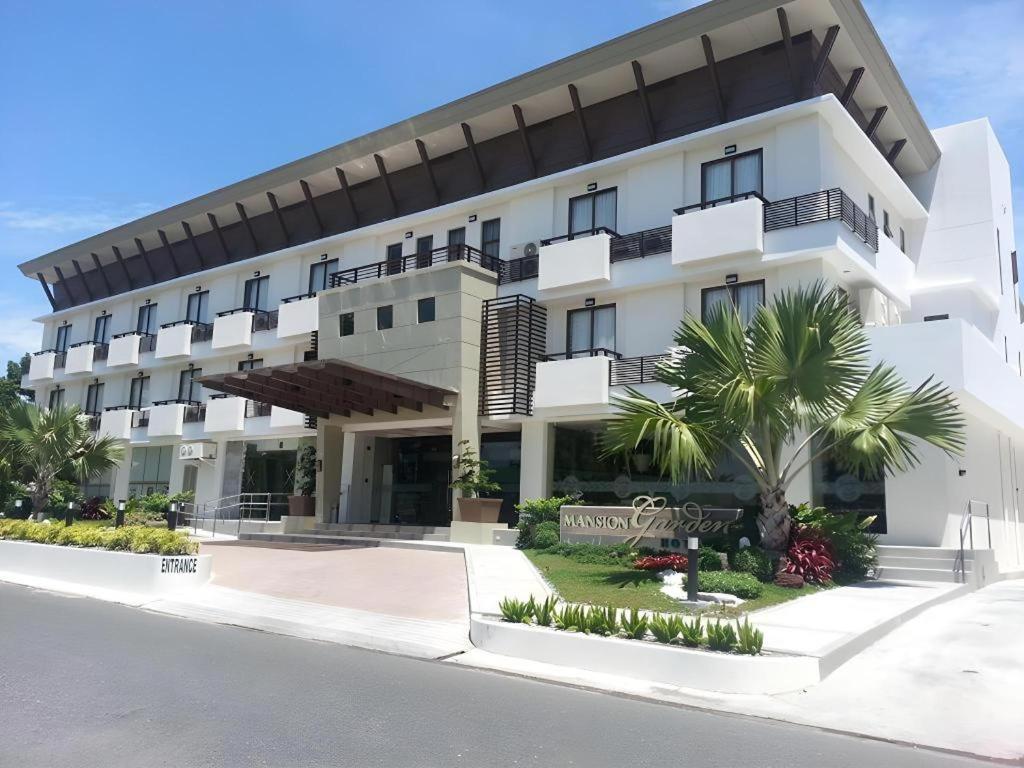 Mansion Garden Hotel Olóngapo Exterior foto